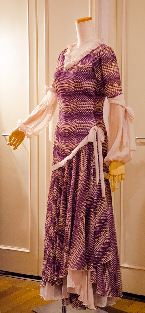 スペイン製　フラメンコドレス　ドット着丈102cm